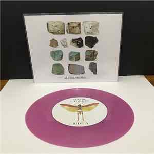 Moma , SLVDR - Split FLAC