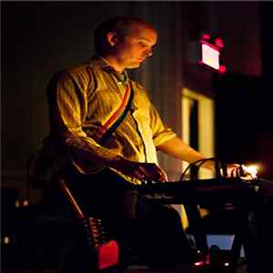 Brian McBride Of Stars Of The Lid - Live Dublab Performance (12.21.05) FLAC